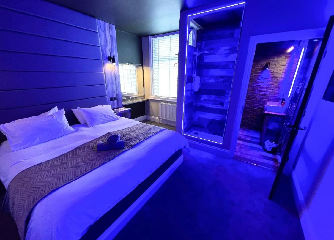 Breeze Suites - Luxury Group Accom - Sleeps 19 Blackpool Exterior photo